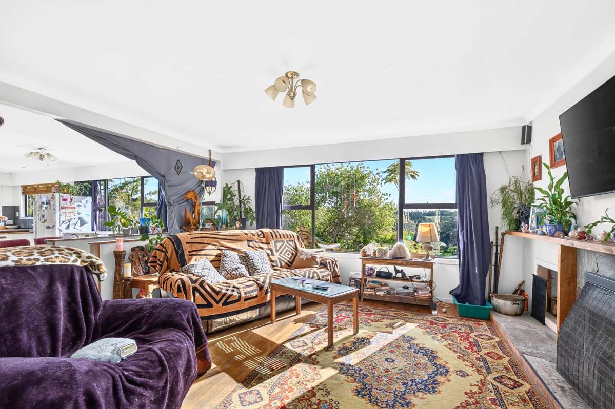 1242 East Coast Road_1