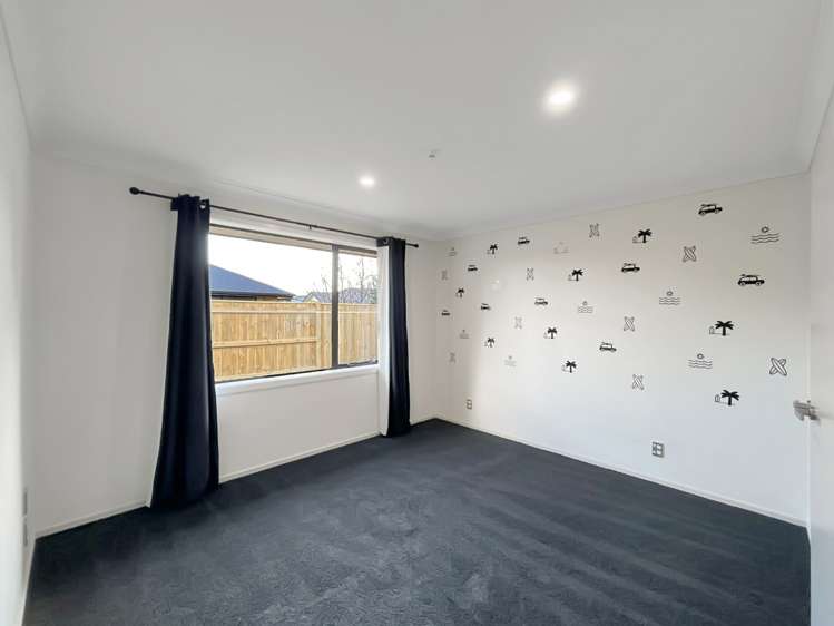 14 Chestnut Close Kelvin Grove_11