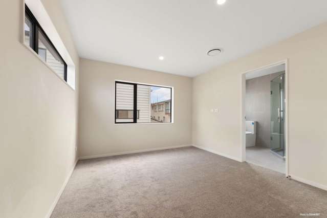 4237c Great North Road Glendene_3