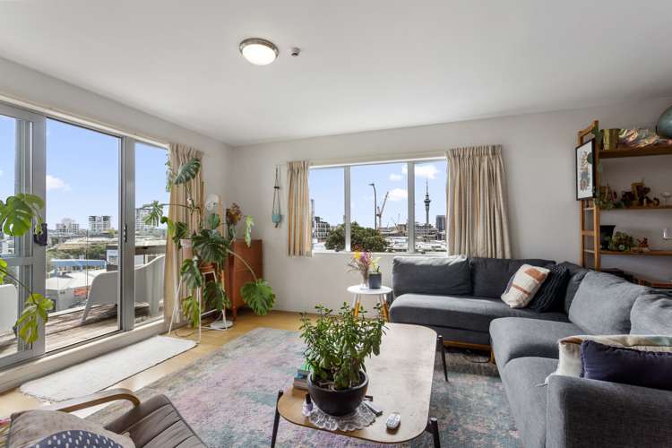 4h/121 Newton Road Eden Terrace_12