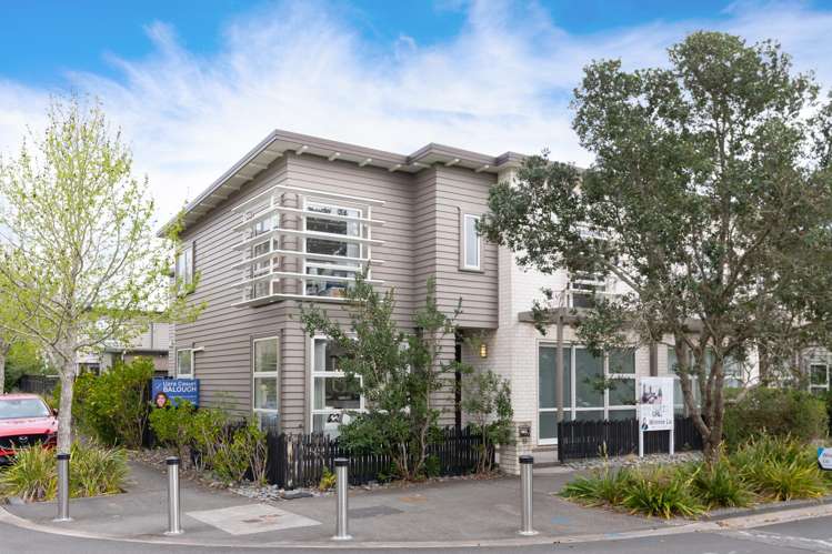 13 De Havilland Road_0