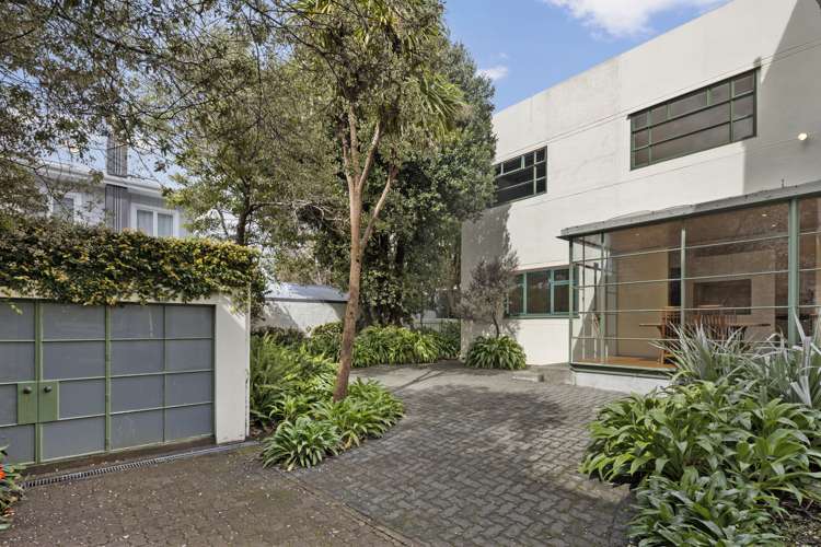 21 Fitzherbert Terrace Thorndon_14