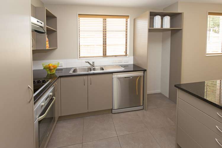 20 Laurie Street Red Beach_4