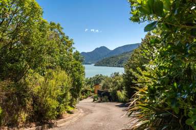 710 Queen Charlotte Drive_3
