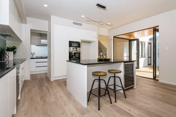 4 Highway View Lane Schnapper Rock_10