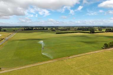 663 Boundary Creek Road_1