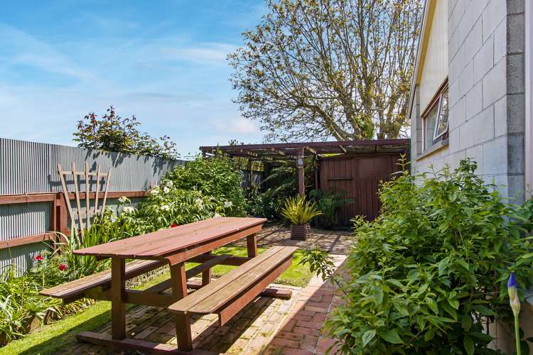 22b Avenue Road West End_18