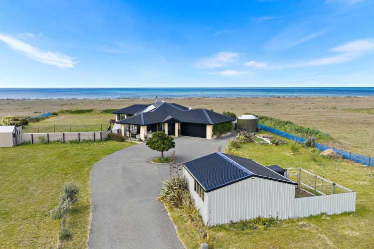 37 Ocean View Crescent Rarangi_44