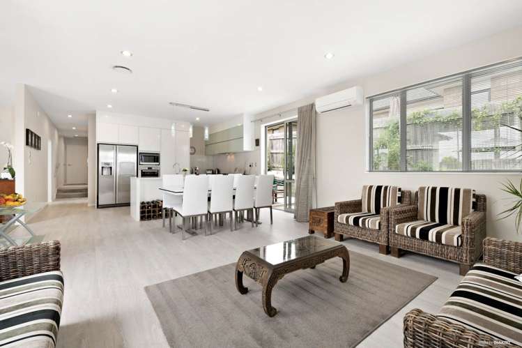 2 Emell Street Silverdale_16