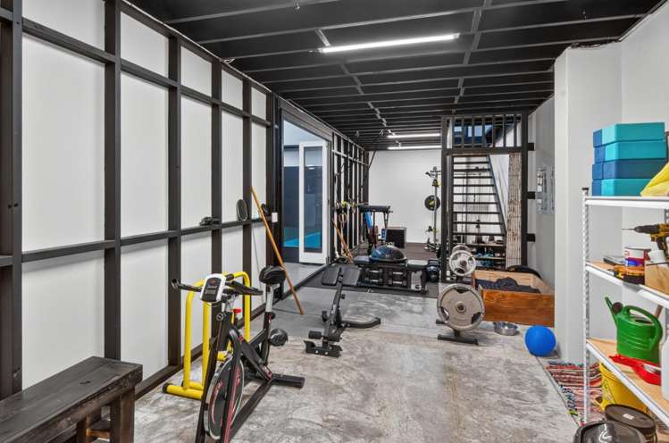 Unit 4 1063 Ferry Road Ferrymead_4