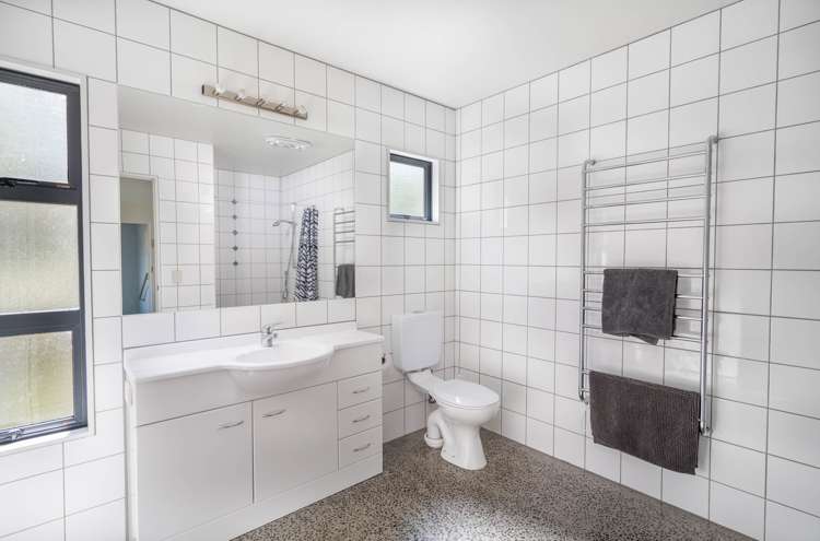 2/9 Alberta Street Acacia Bay_16