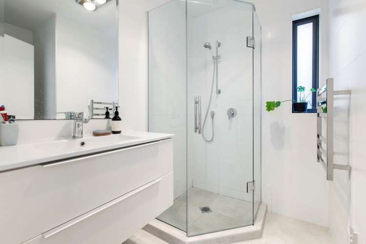 24 Tarapiroe Avenue Takanini_12