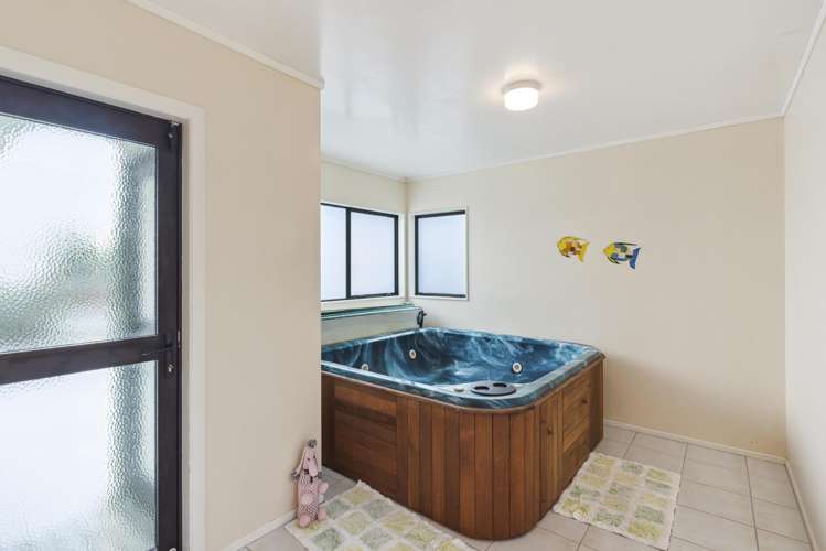 66 Renown Road Raumati South_17