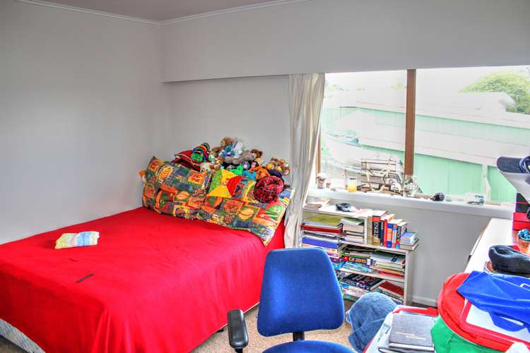 102 Titirangi Road New Lynn_15