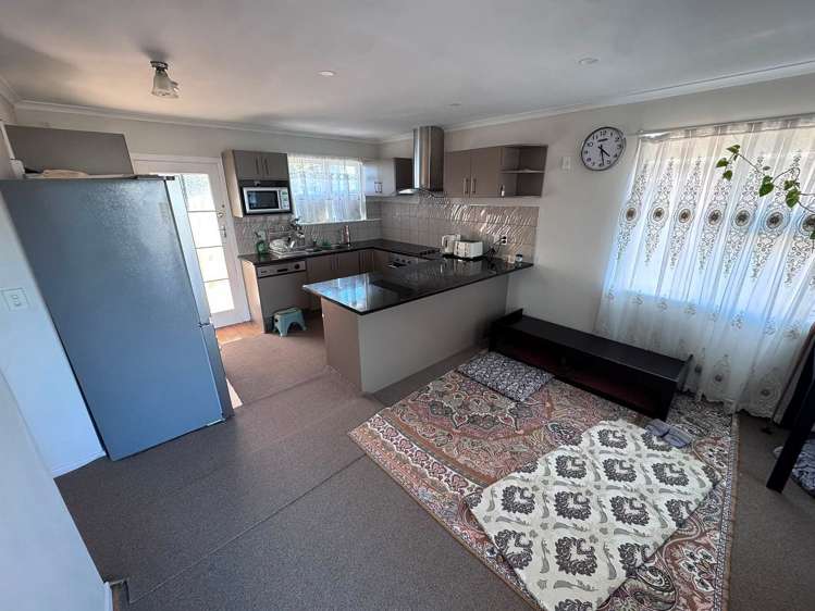 5 McRae Road Mount Wellington_2