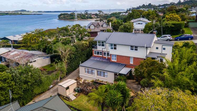 2 Lilac Grove Hillsborough_19