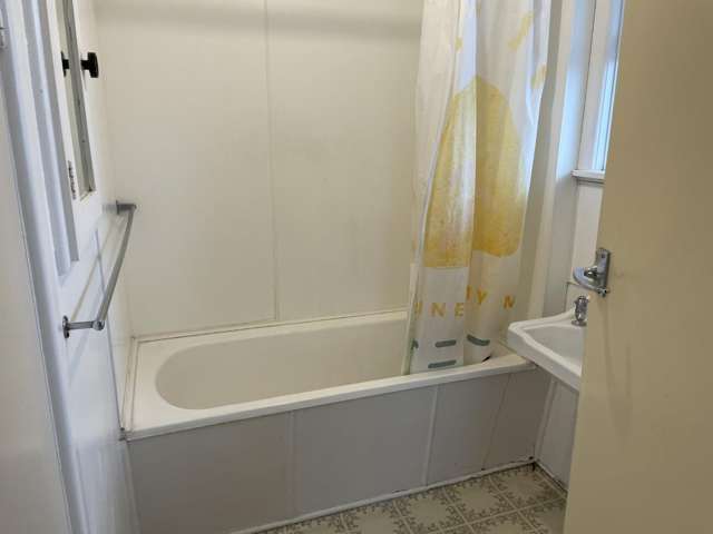 3/10 Caxton Street 2108_3