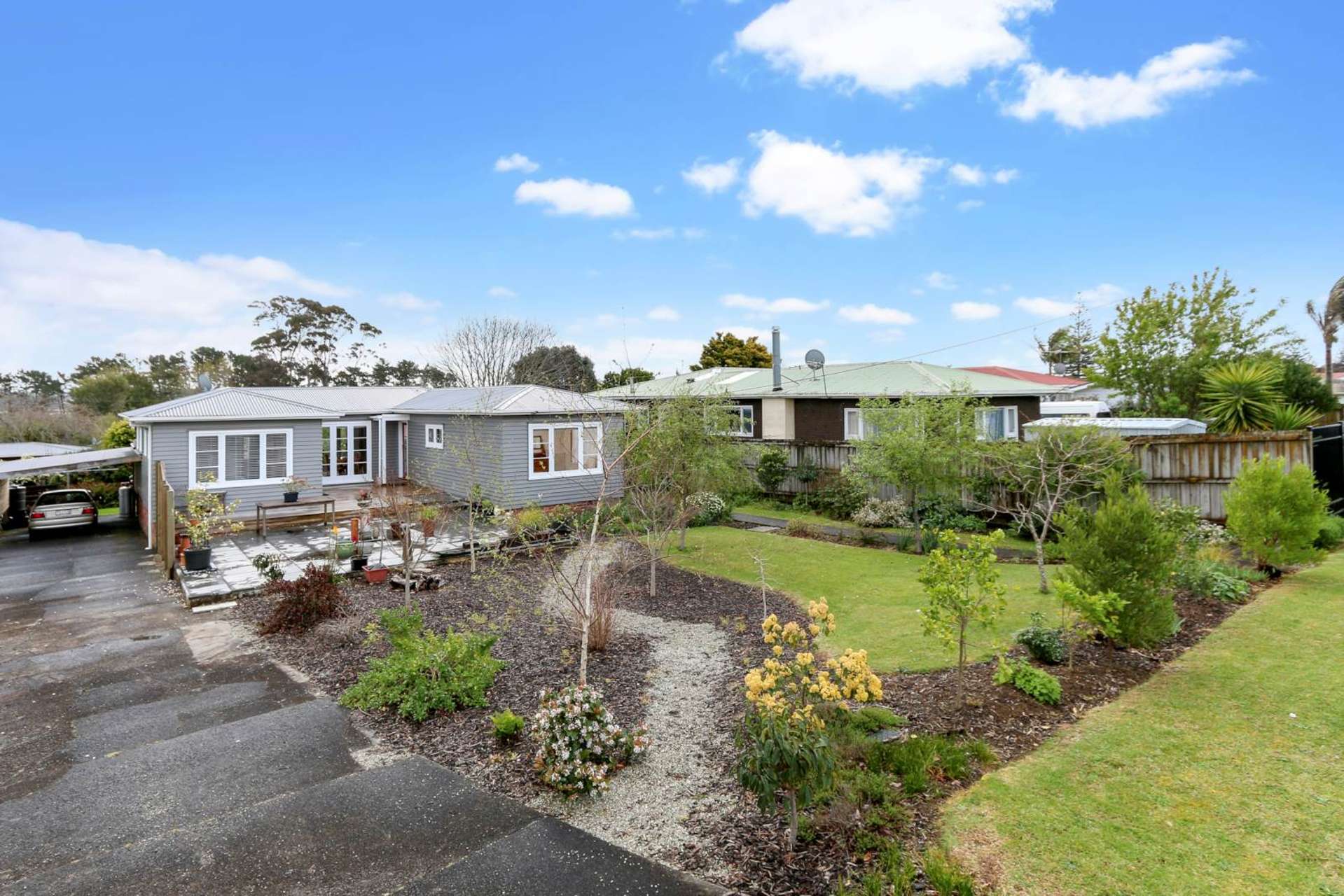 10 Helga Crescent Te Atatu Peninsula_0