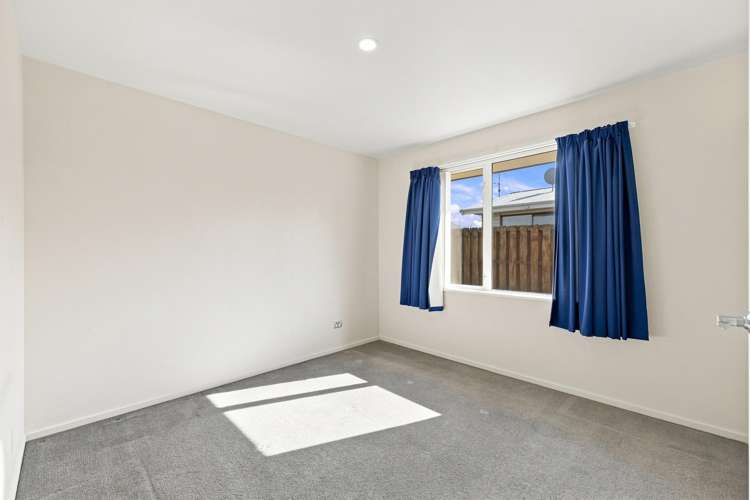 6 Seadown Crescent Amberley_8