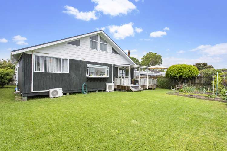 2/5 Kaumatua Place Te Atatu Peninsula_12