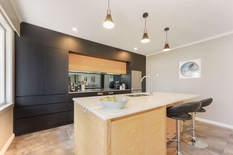 14 Seaview Crescent Picton_8