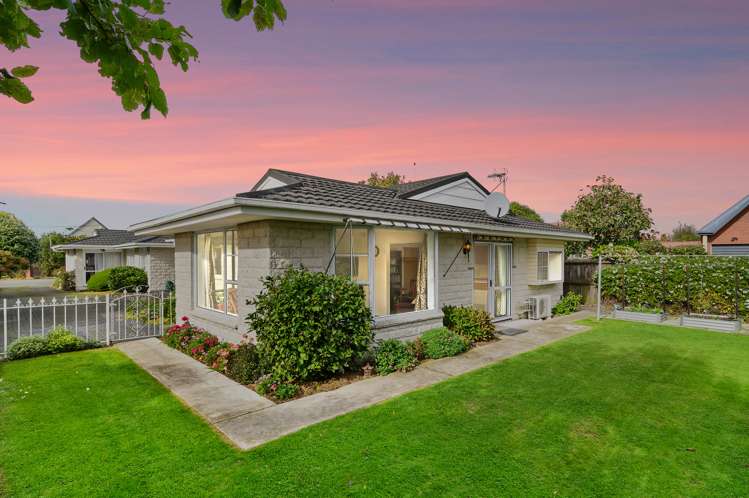 2/9 Nortons Road Avonhead_1