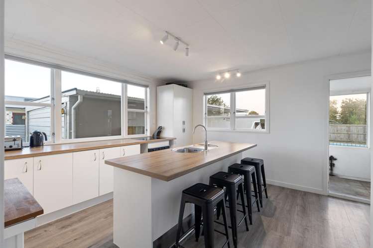 256 Tremaine Avenue Highbury_6