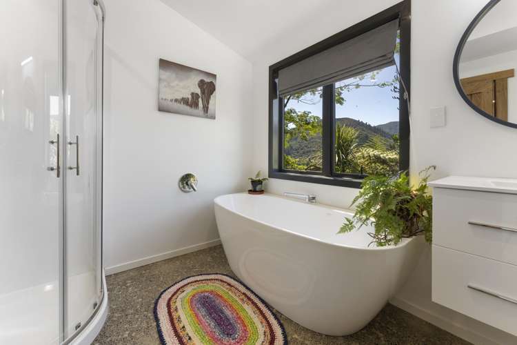 109 Anakiwa Road Anakiwa and Surrounds_19