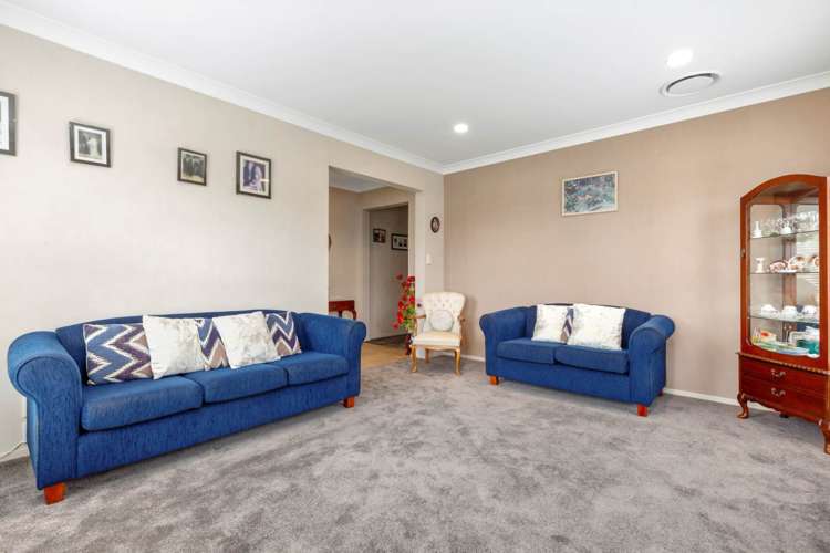 30 Turnberry Drive Wattle Downs_12