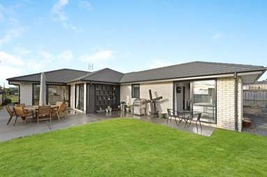 7 Benjamin Avenue_1