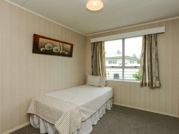 21 Kirkcaldy Crescent Flaxmere_14