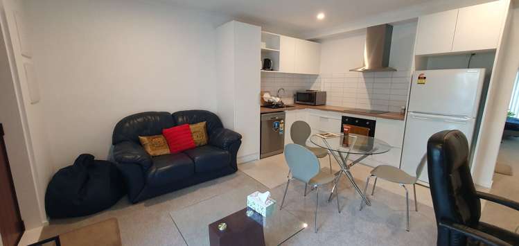 2/20 Bader Drive Mangere_8