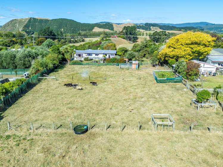 141 State Highway 1 Otaki_23