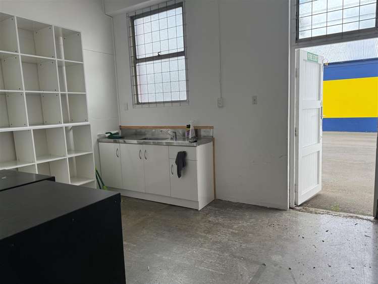 106 Main Street Hutt Central_7