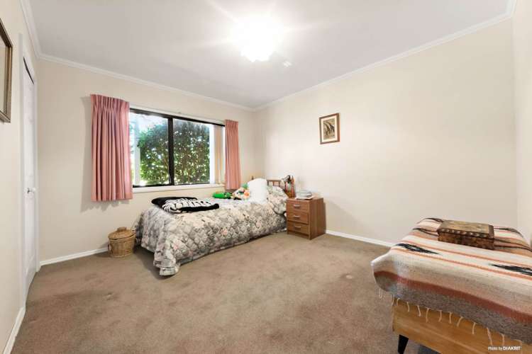 98 Rhinevale Close Henderson_13