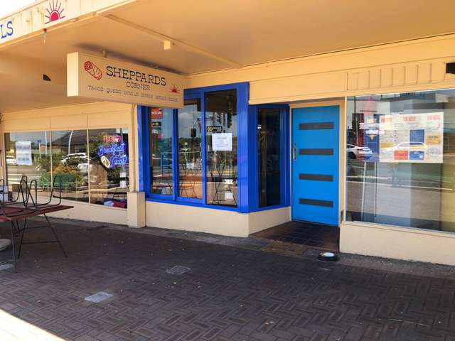 131 Lake Road Belmont_4