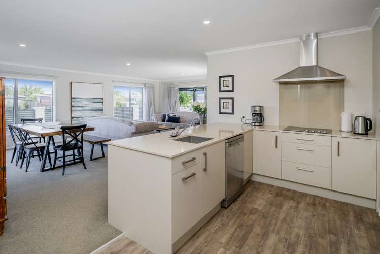 2 Little George Place Whitianga_3