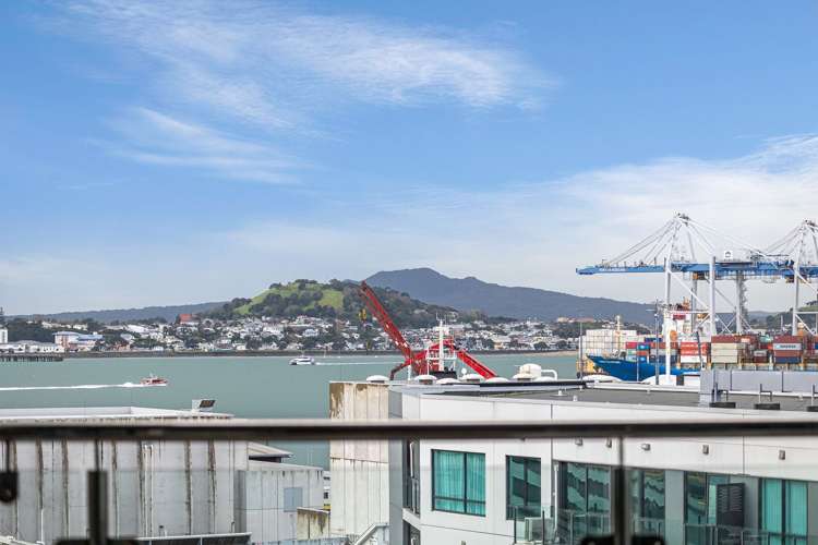 1007/30 Beach Road Auckland Central_12