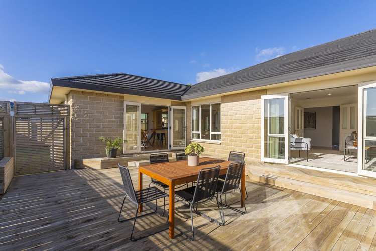 9 Santa Teresa Court Paraparaumu Beach_1