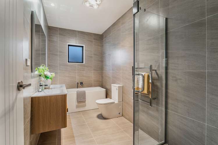 88 Huanui Drive Orewa_11