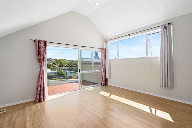 63 Parr Terrace Castor Bay_12