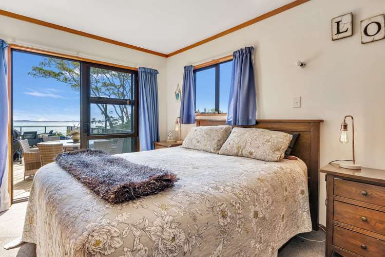 18 Bay View Road Cable Bay_13