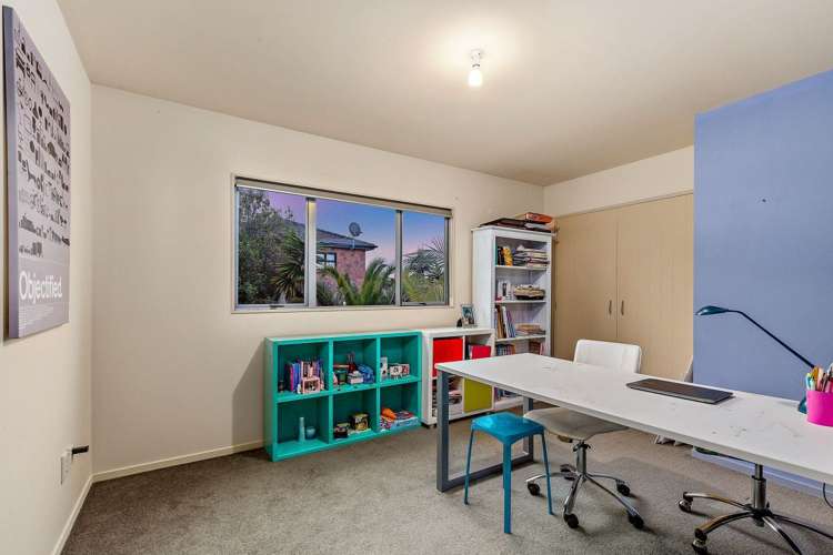 9a Lupetti Rise West Harbour_19