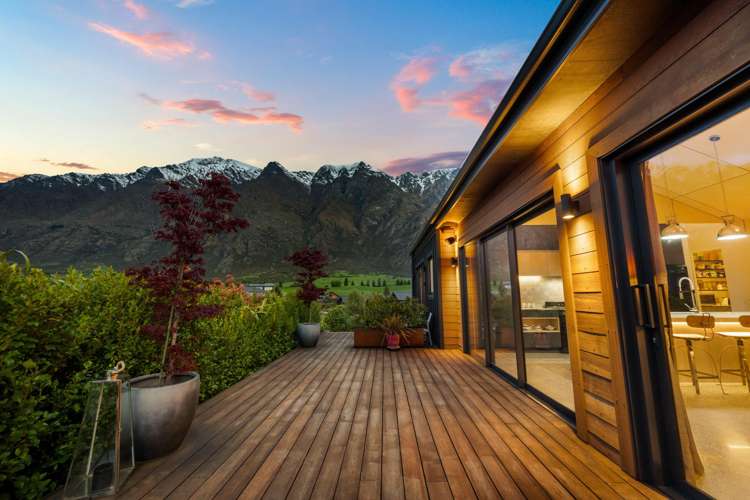 37 Pendeen Crescent Jacks Point_25