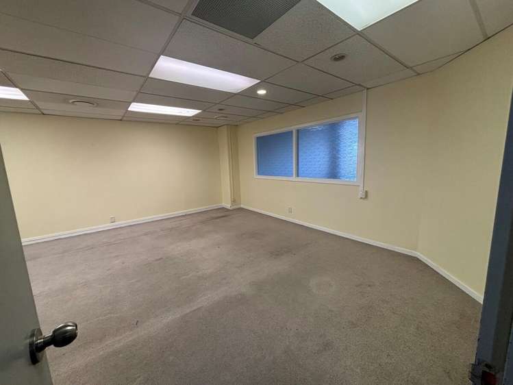 Office 7, 110 Rimu Road Paraparaumu_5
