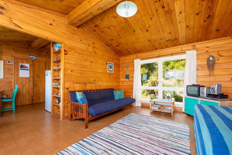 24 Koutu Beach Road Opononi_10