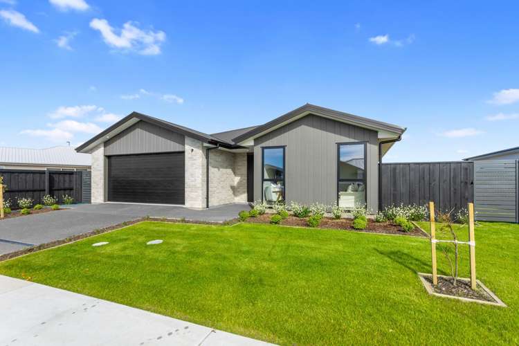 54 Benashet Drive Lincoln_25