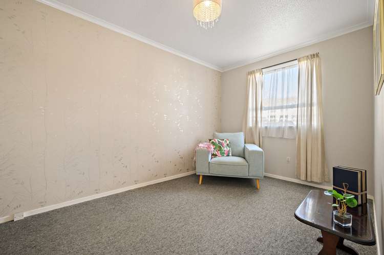 2/110 Barbour Street Waltham_11