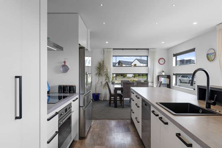 26 Grey Way Russley_4