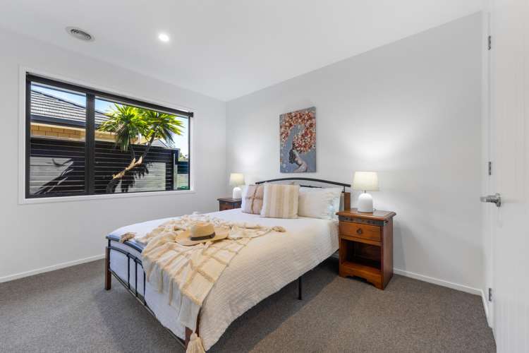 5 Augusta Grove Waiwhakaiho_21